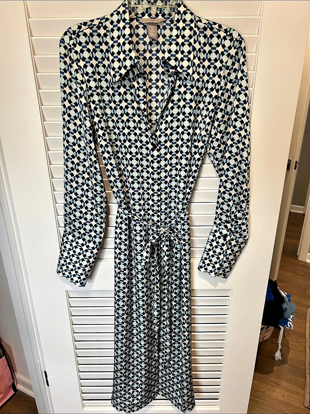 HM Geometric Midi Dress in Blue & White Size Medium